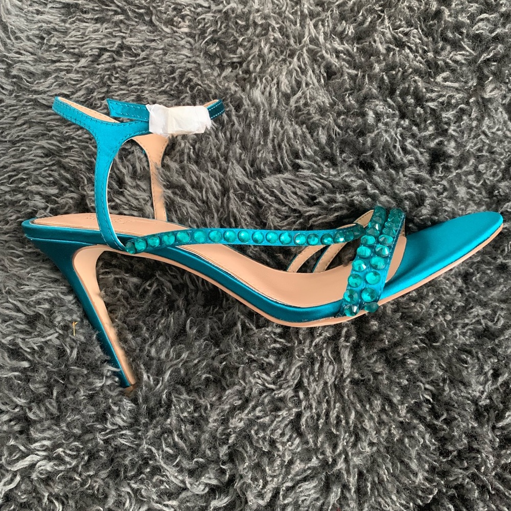 SOLD Badgley Mischka heels